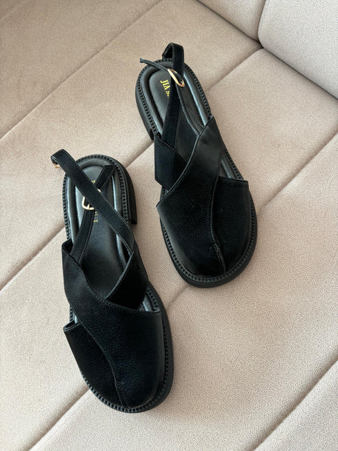 Casual Close Toe Cross Strap Back Buckle Shoes